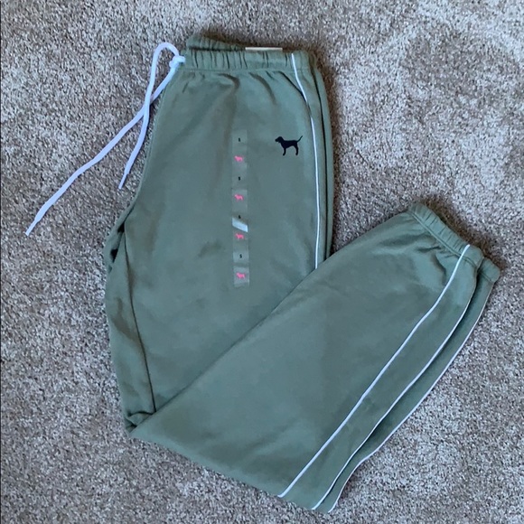 VS Pink campus pant - Picture 2 of 8